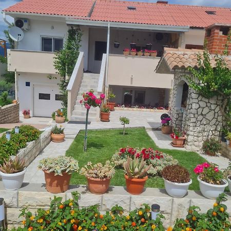Apartman "Flower Garden" Ražanac Dış mekan fotoğraf